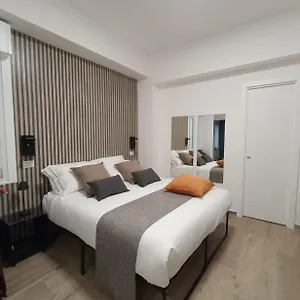 Regina 381 Bed & Breakfast Messina